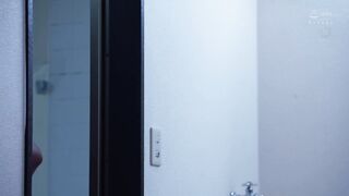 JUR-740 [中文字幕] 泡澡时间的家庭内不伦自从弟弟来了，喜欢泡澡的妻子泡澡的时间变得更长了 - 白石茉莉奈